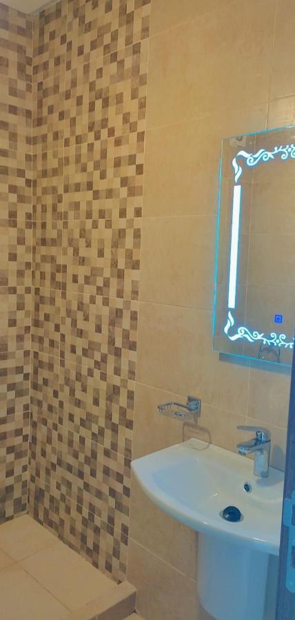 Appartement Nour 5 Marrakech Centre Gueliz Avec Piscine Marrakesh Ngoại thất bức ảnh